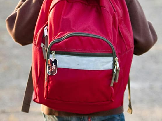 Étiquette cartable au motif réaliste