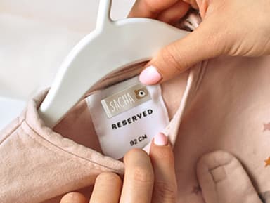 Pack d’Étiquettes Vêtements Autocollantes à Thème