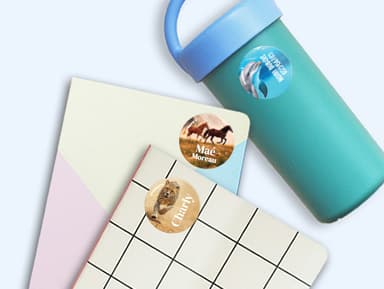 Étiquettes Autocollantes Rondes au motif réaliste