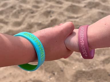 Bracelet SOS bicolore pour enfants